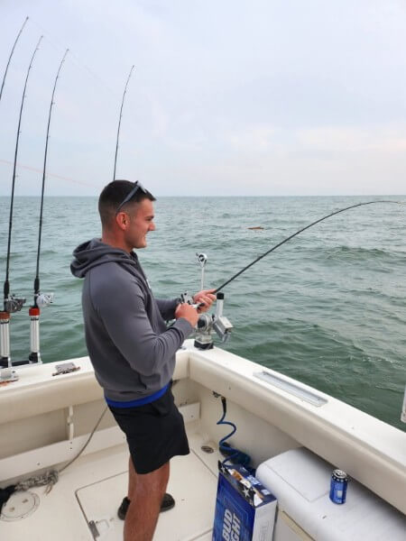 Vertical Fishing Image 3