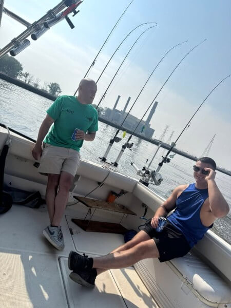 Vertical Fishing Image 1