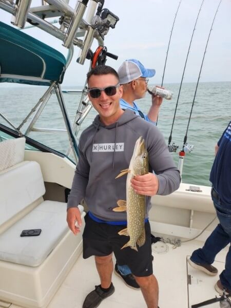 Vertical Fishing Image 6
